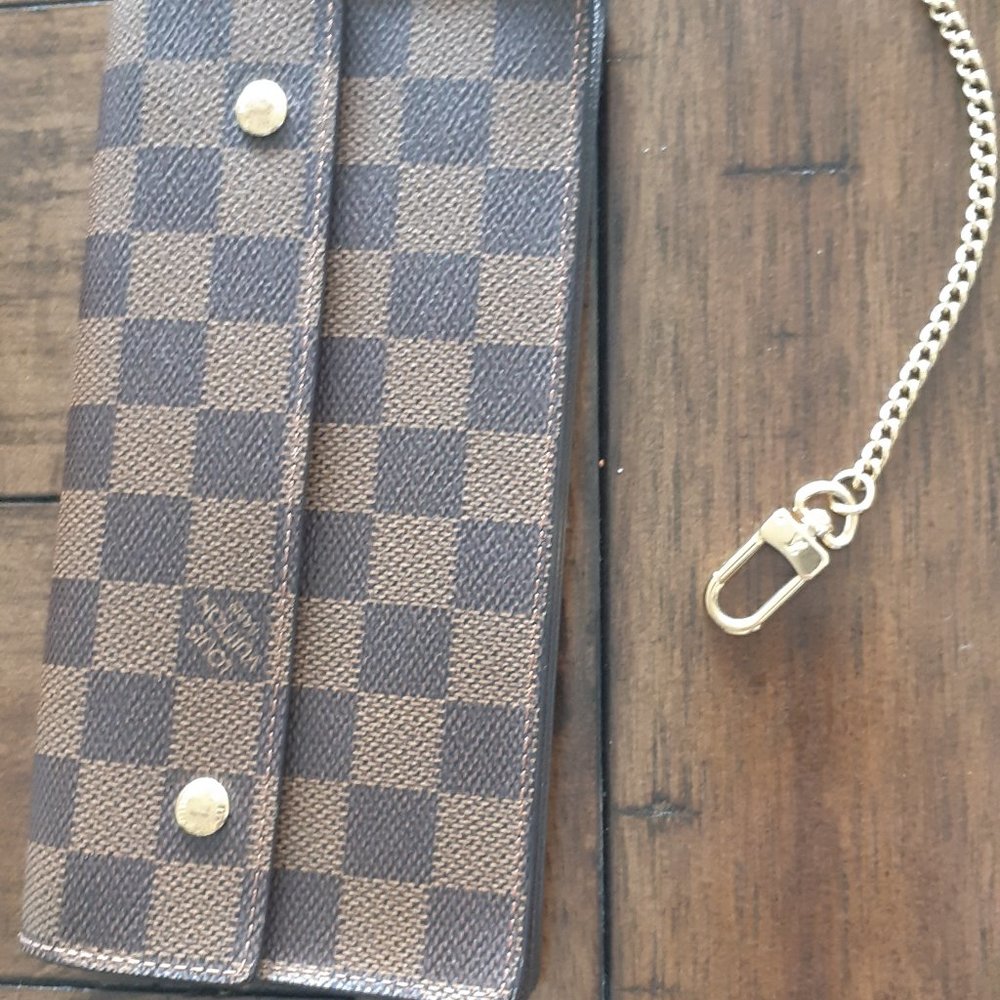 Louis Vuitton brown Damier men's wallet with chain